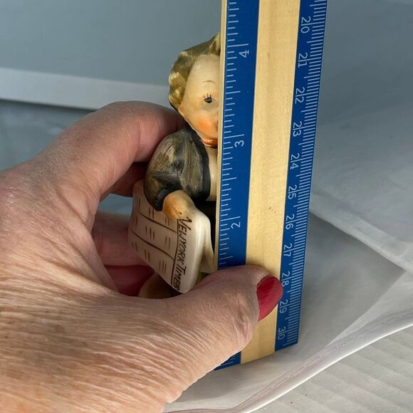 VTG Napco “Newsboy” figurine 1950’s by the National Potteries - Picture 6 of 6